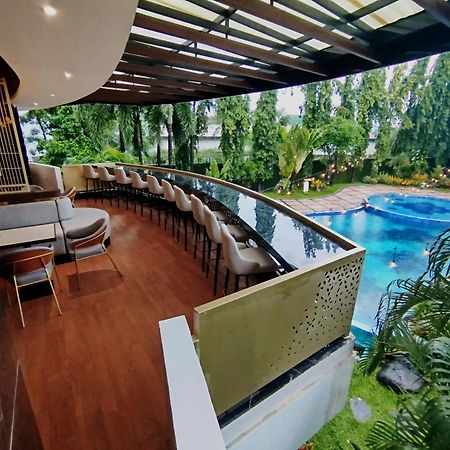 The Sun Hotel Sidoarjo Ngoại thất bức ảnh