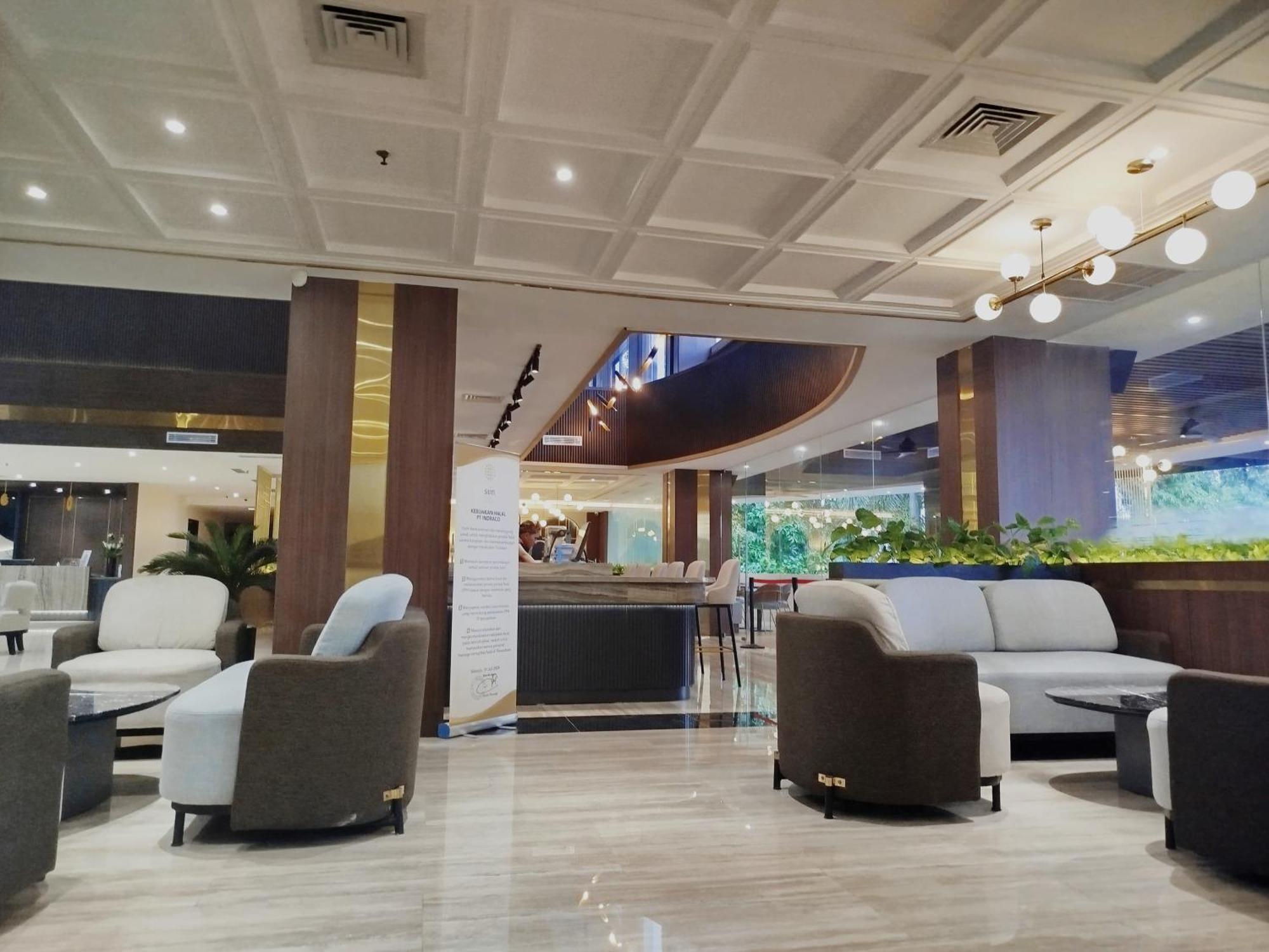 The Sun Hotel Sidoarjo Ngoại thất bức ảnh