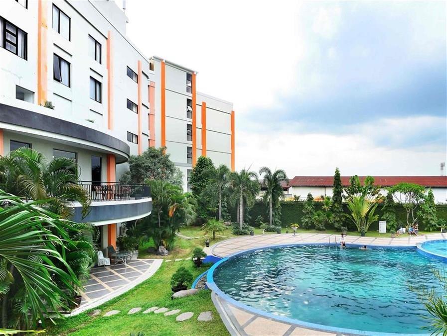 The Sun Hotel Sidoarjo Ngoại thất bức ảnh