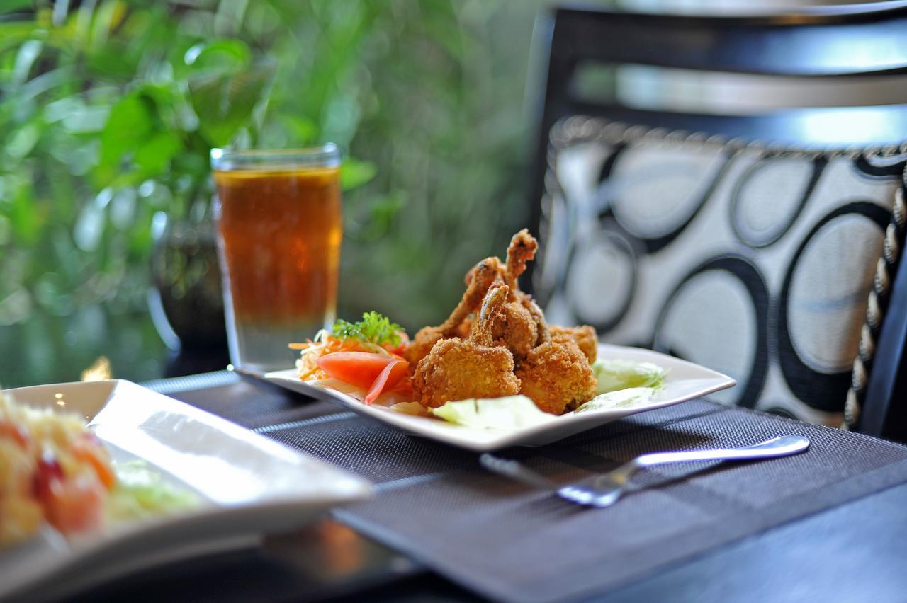 The Sun Hotel Sidoarjo Ngoại thất bức ảnh