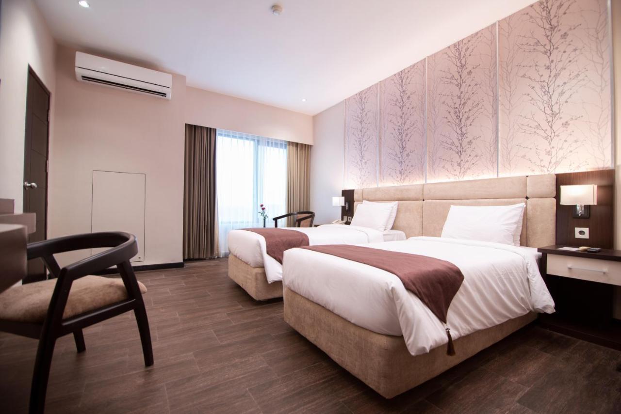 The Sun Hotel Sidoarjo Ngoại thất bức ảnh