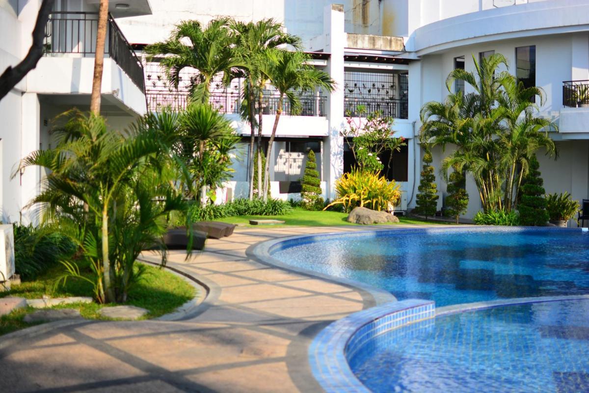 The Sun Hotel Sidoarjo Ngoại thất bức ảnh