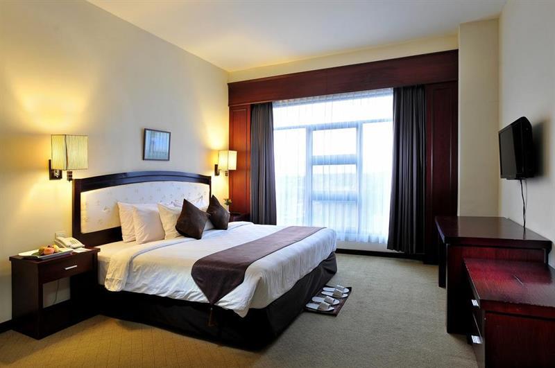 The Sun Hotel Sidoarjo Ngoại thất bức ảnh
