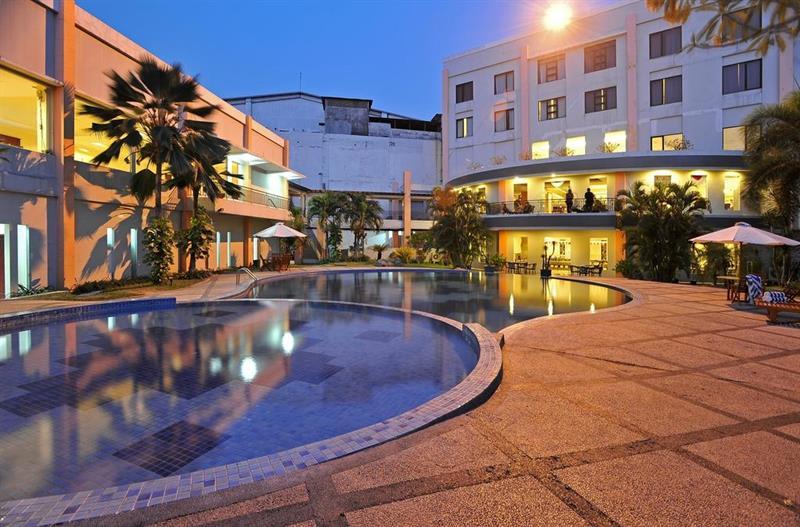 The Sun Hotel Sidoarjo Ngoại thất bức ảnh