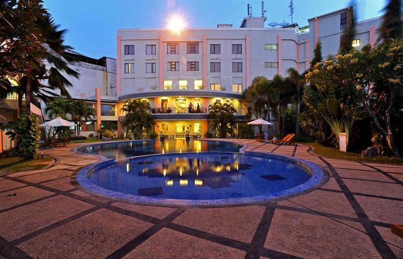 The Sun Hotel Sidoarjo Ngoại thất bức ảnh