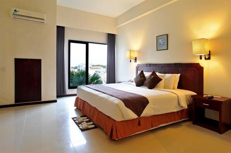 The Sun Hotel Sidoarjo Ngoại thất bức ảnh