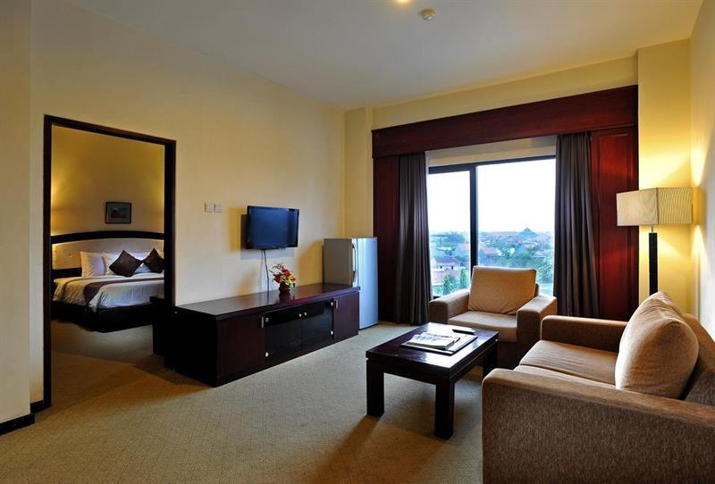 The Sun Hotel Sidoarjo Ngoại thất bức ảnh